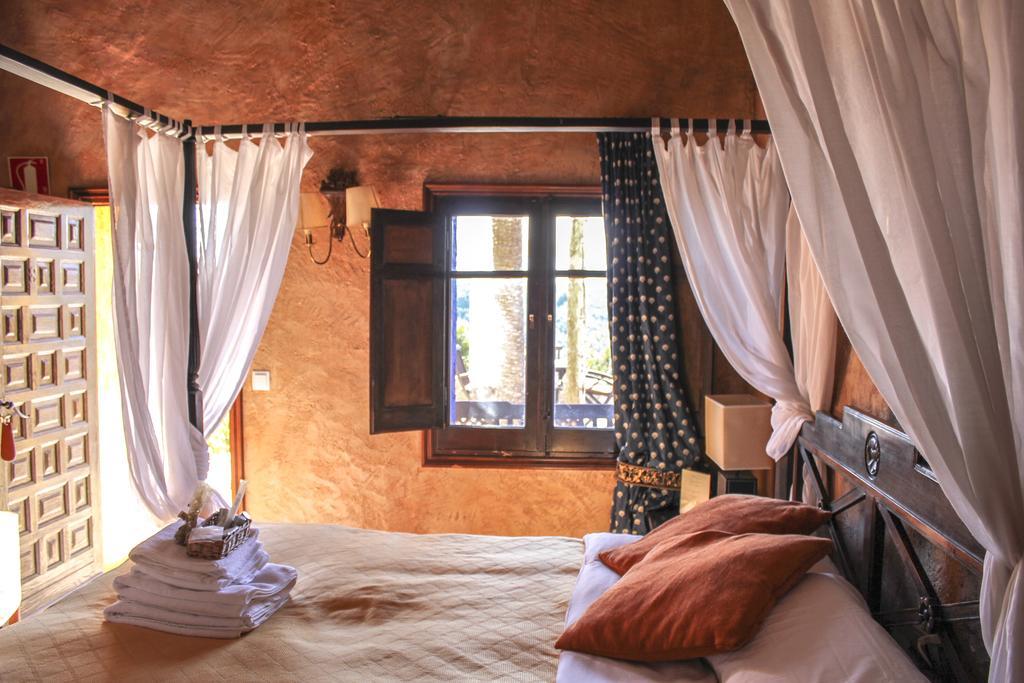 Masia Sumidors Sant Pere De Ribes Chambre photo