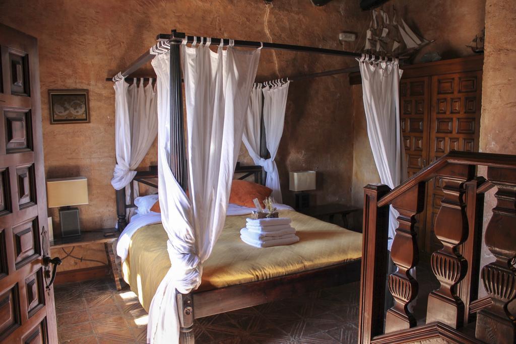 Masia Sumidors Sant Pere De Ribes Chambre photo